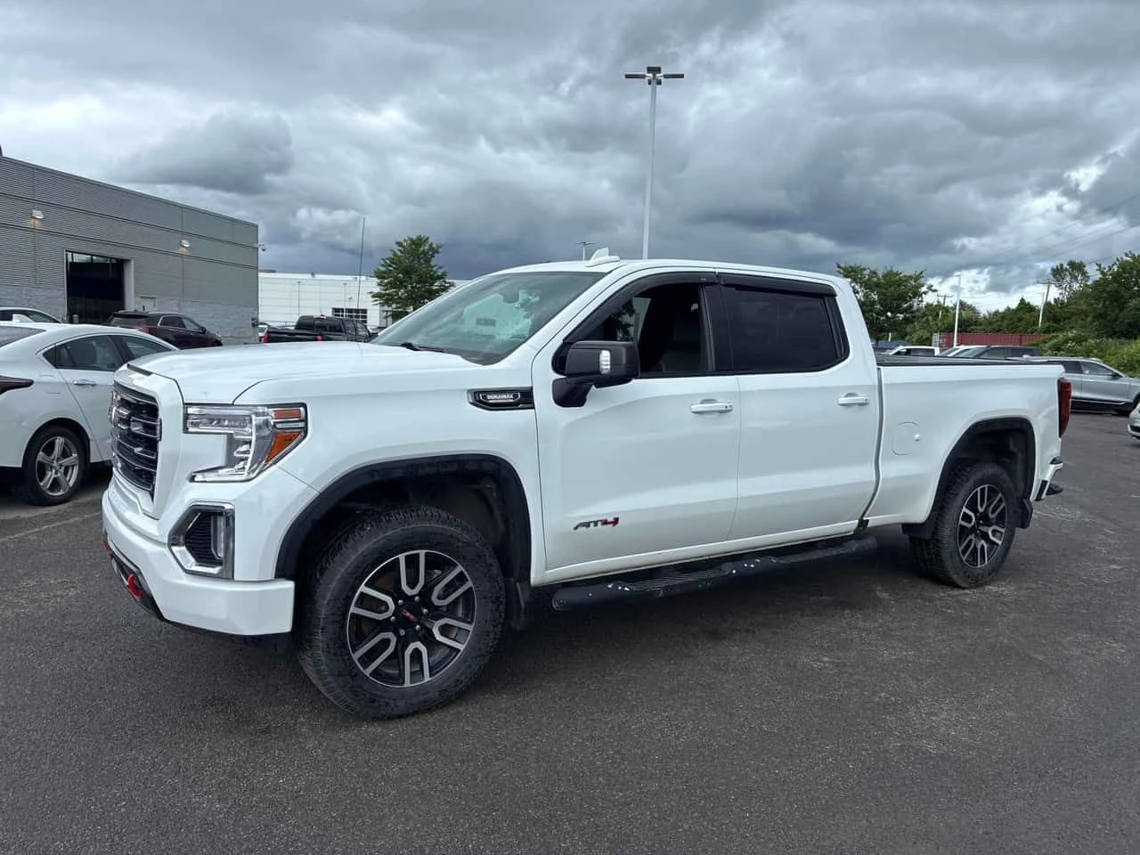 Gmc Sierra * AT4 * АВТОКРЕДИТ БЕЗ ПЪРВОНАЧАЛНА ВНОСКА* , снимка 2 - Автомобили и джипове - 55460244