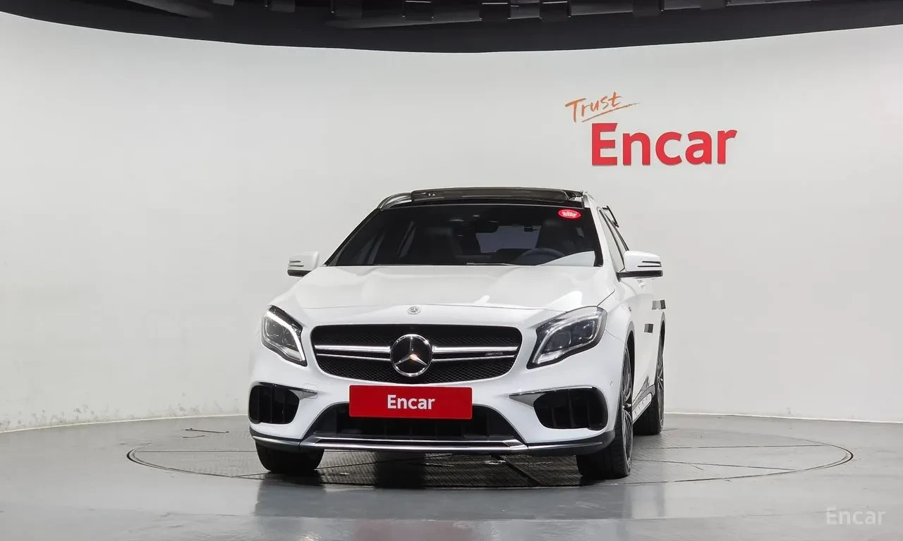Mercedes-Benz GLA 45 AMG ПОДГРЕВ| ДИСТРОНИК* КРАЙНА ЦЕНА ДО СОФИЯ, снимка 3 - Автомобили и джипове - 55839075