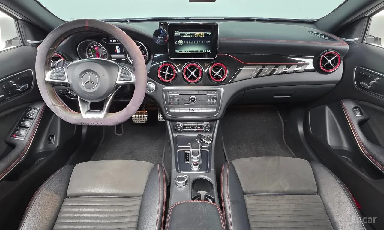 Mercedes-Benz GLA 45 AMG ПОДГРЕВ| ДИСТРОНИК* КРАЙНА ЦЕНА ДО СОФИЯ, снимка 15 - Автомобили и джипове - 55839075