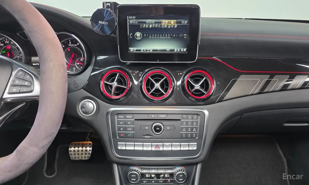 Mercedes-Benz GLA 45 AMG ПОДГРЕВ| ДИСТРОНИК* КРАЙНА ЦЕНА ДО СОФИЯ, снимка 9 - Автомобили и джипове - 55839075