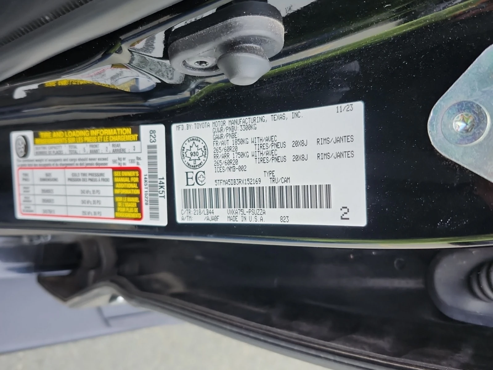 Toyota Tundra * 4x4 Crewmax Platinum Crew Cab Short Bed * CARFAX | Mobile.bg � ����������� 16