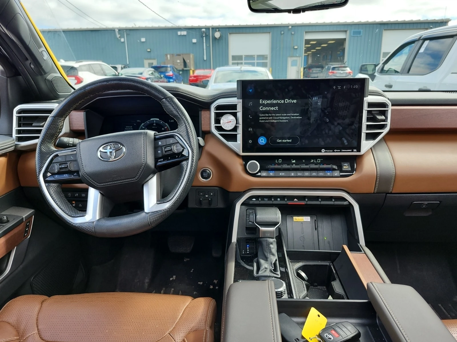 Toyota Tundra * 4x4 Crewmax Platinum Crew Cab Short Bed * CARFAX | Mobile.bg � ����������� 10