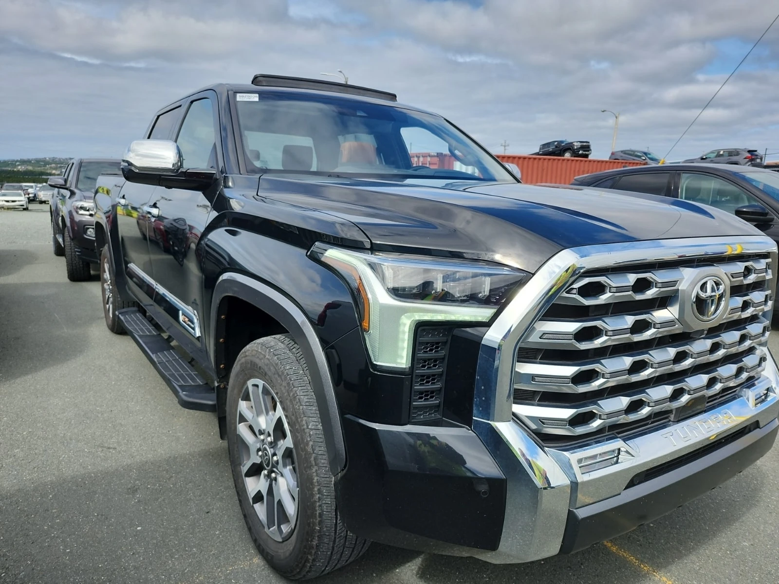 Toyota Tundra * 4x4 Crewmax Platinum Crew Cab Short Bed * CARFAX | Mobile.bg � ����������� 5