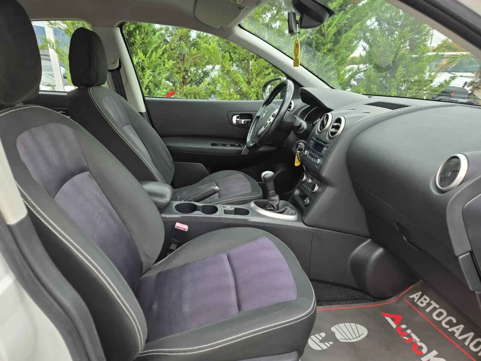 Nissan Qashqai 1.6i-117кс= ФАБРИЧНА ГАЗ= АВТОПИЛОТ= ПАРКТРОНИК, снимка 15 - Автомобили и джипове - 56201207