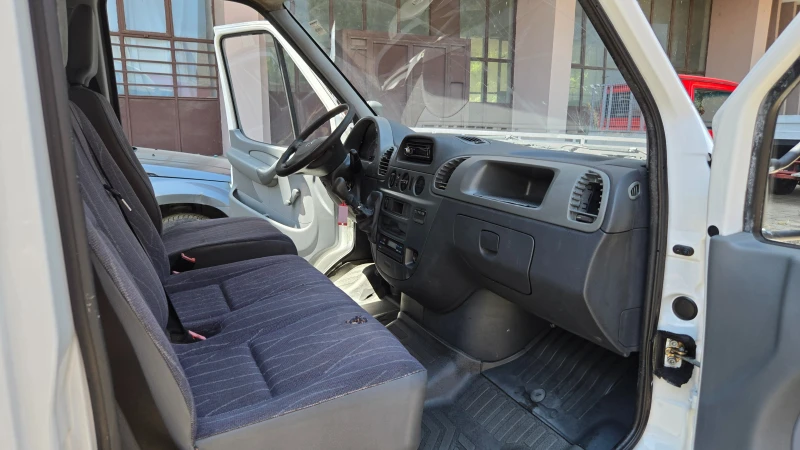 Mercedes-Benz Sprinter 411 Отличен, снимка 12 - Бусове и автобуси - 53078757