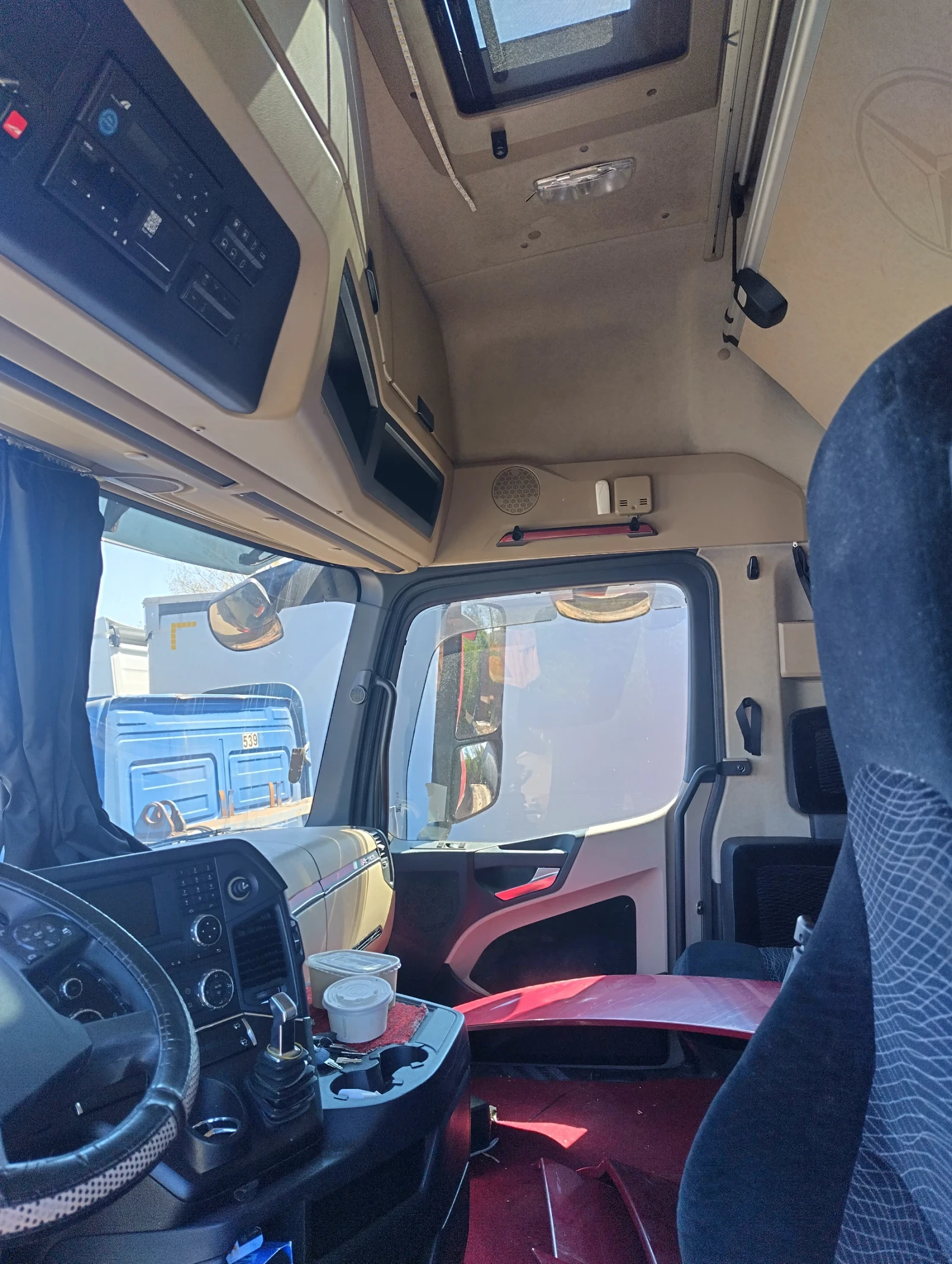 Mercedes-Benz Actros 1845 - изображение 7
