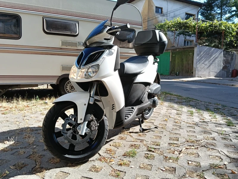 Aprilia 200 Spertcity, снимка 7 - Мотоциклети и мототехника - 52503389