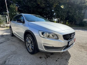 Volvo V60 Cross Country, снимка 1