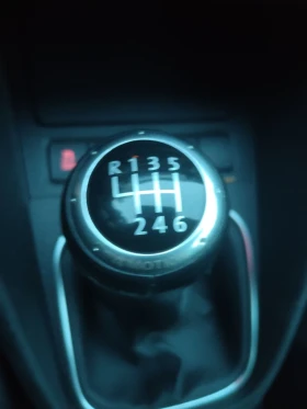 Обява за продажба на VW Golf 2.0 TDI 4 motion ~16 500 лв. - изображение 6