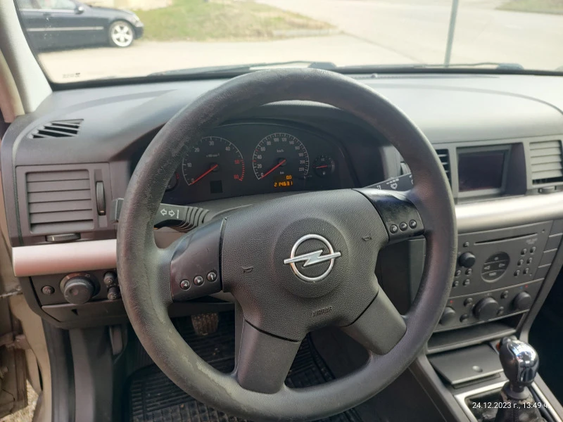 Opel Vectra 2.2 dti, снимка 15 - Автомобили и джипове - 47198377