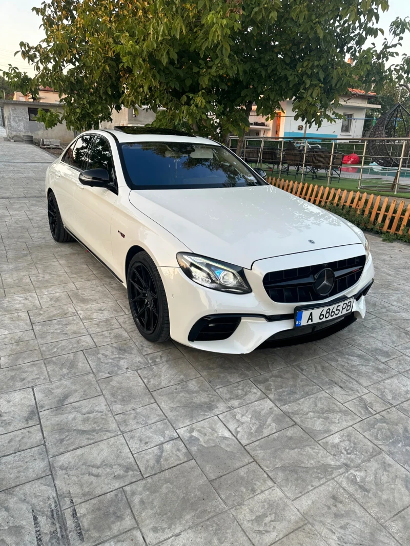 Mercedes-Benz E 220 ВАКУМ  МАСАЖ ДИСТРОНИК, снимка 1 - Автомобили и джипове - 48013376