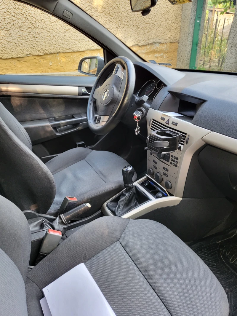 Opel Astra, снимка 2 - Автомобили и джипове - 47524952