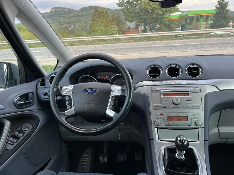 Ford S-Max 2.0TDI 131к 6 СКОРОСТИ EURO 4 АВТОПИЛОТ ПОДГРЯВАНЕ, снимка 12 - Автомобили и джипове - 47480240