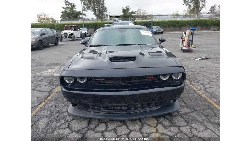 Dodge Challenger, снимка 2 - Автомобили и джипове - 48771289