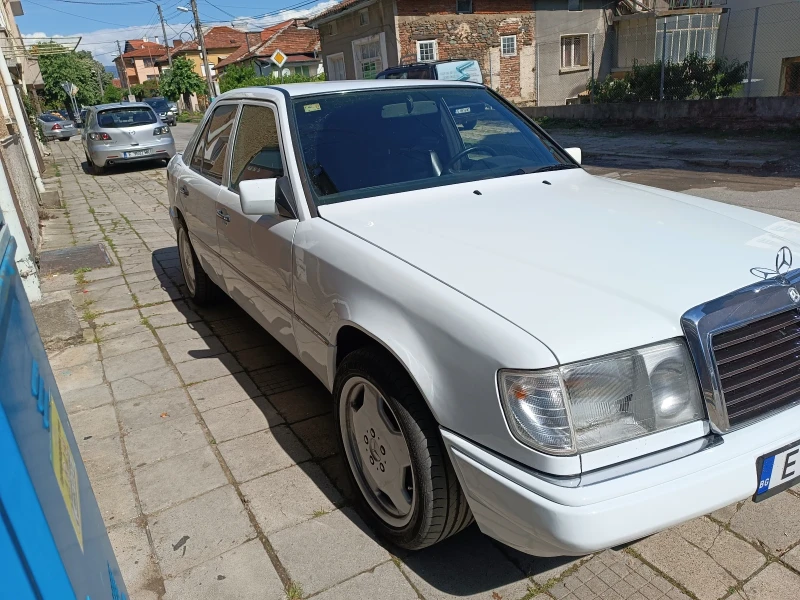 Mercedes-Benz E 320, снимка 2 - Автомобили и джипове - 48811098