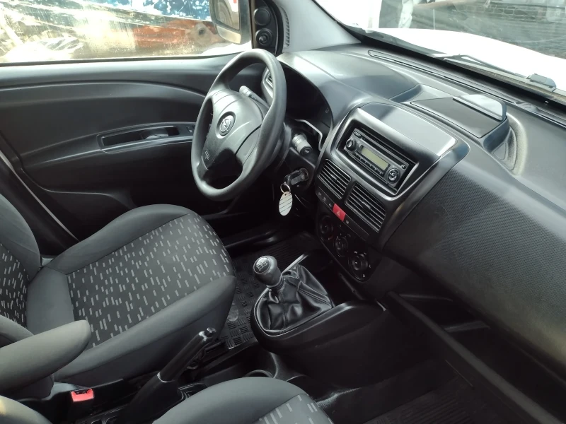 Opel Combo, снимка 3 - Автомобили и джипове - 48870215