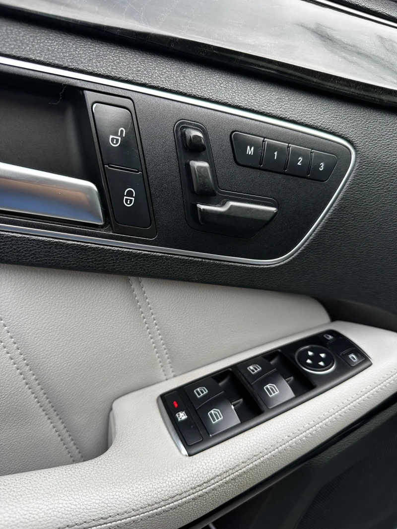 Mercedes-Benz E 350 7G - 4Matic, снимка 14 - Автомобили и джипове - 52366323