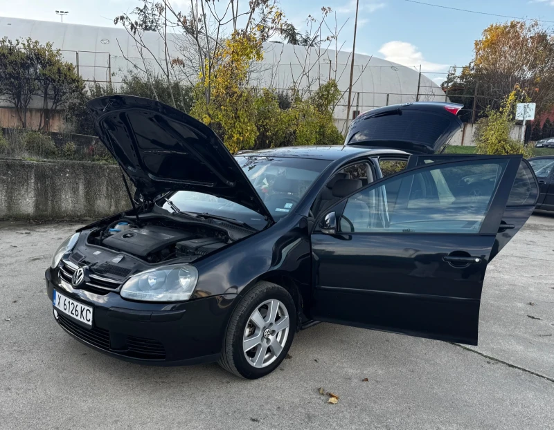VW Golf 5, снимка 14 - Автомобили и джипове - 52501244
