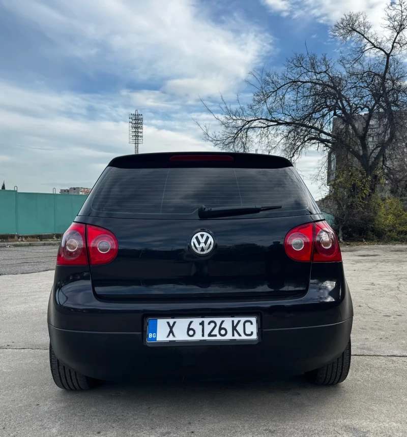 VW Golf 5, снимка 4 - Автомобили и джипове - 52501244