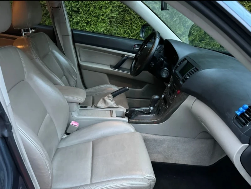 Subaru Outback 3.0 H6, снимка 8 - Автомобили и джипове - 52707781