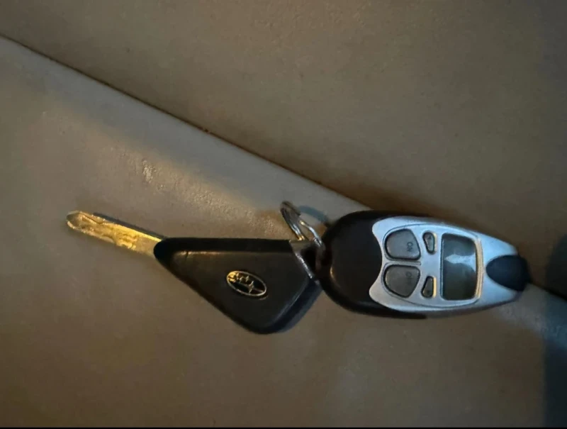 Subaru Outback 3.0 H6, снимка 15 - Автомобили и джипове - 52707781