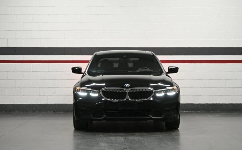 BMW 330 xDrive* АвтоКредит* (ЦЕНА ДО БГ), снимка 4 - Автомобили и джипове - 53146279