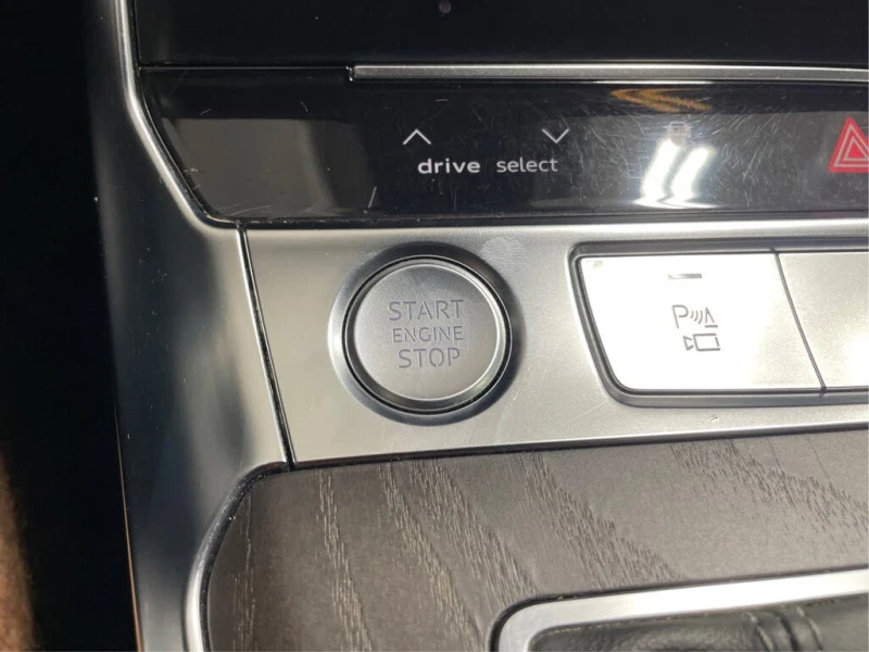 Audi A7 Progressiv* 55 TFSI* АвтоКредит* (ЦЕНА ДО БГ), снимка 10 - Автомобили и джипове - 53221538