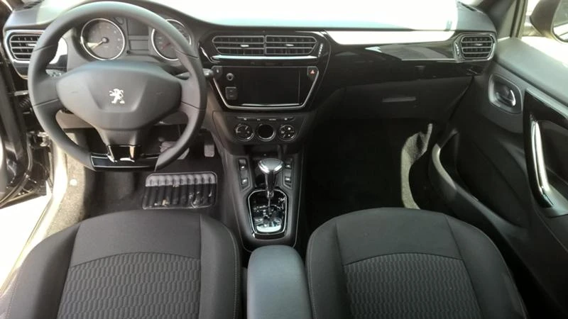 Peugeot 301 Allure 1.6, снимка 9 - Автомобили и джипове - 52521717