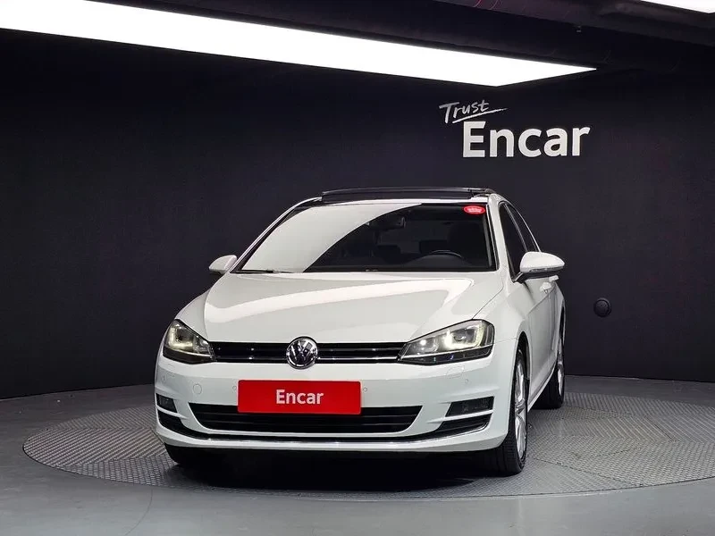 VW Golf 2.0 TDI, снимка 3 - Автомобили и джипове - 54300694