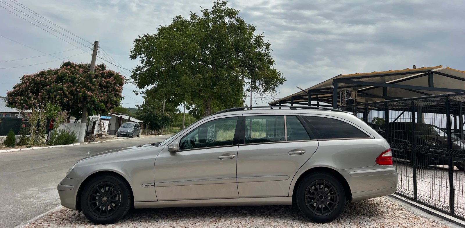 Mercedes-Benz E 200 KOMPRESSOR/NAVI/AVTOMAT/UNIKAT - изображение 3