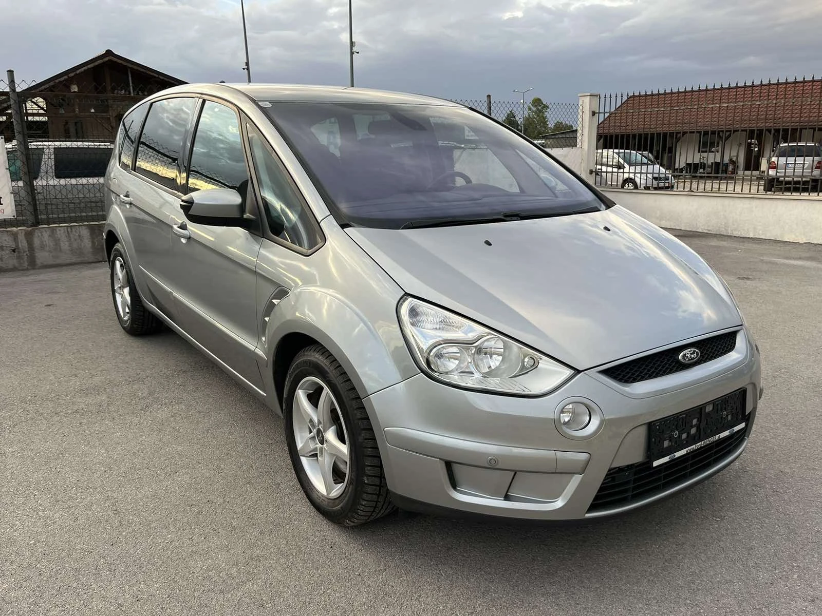 Ford S-Max 2.0TDI 131к 6 СКОРОСТИ EURO 4 АВТОПИЛОТ ПОДГРЯВАНЕ - изображение 3