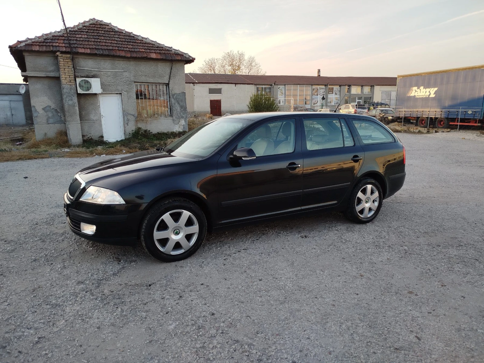 Skoda Octavia 2.0TDI* НОВ ВНОС ГЕРМАНИЯ!!!РЕАЛНИ КИЛОМЕТРИ!!! - изображение 5