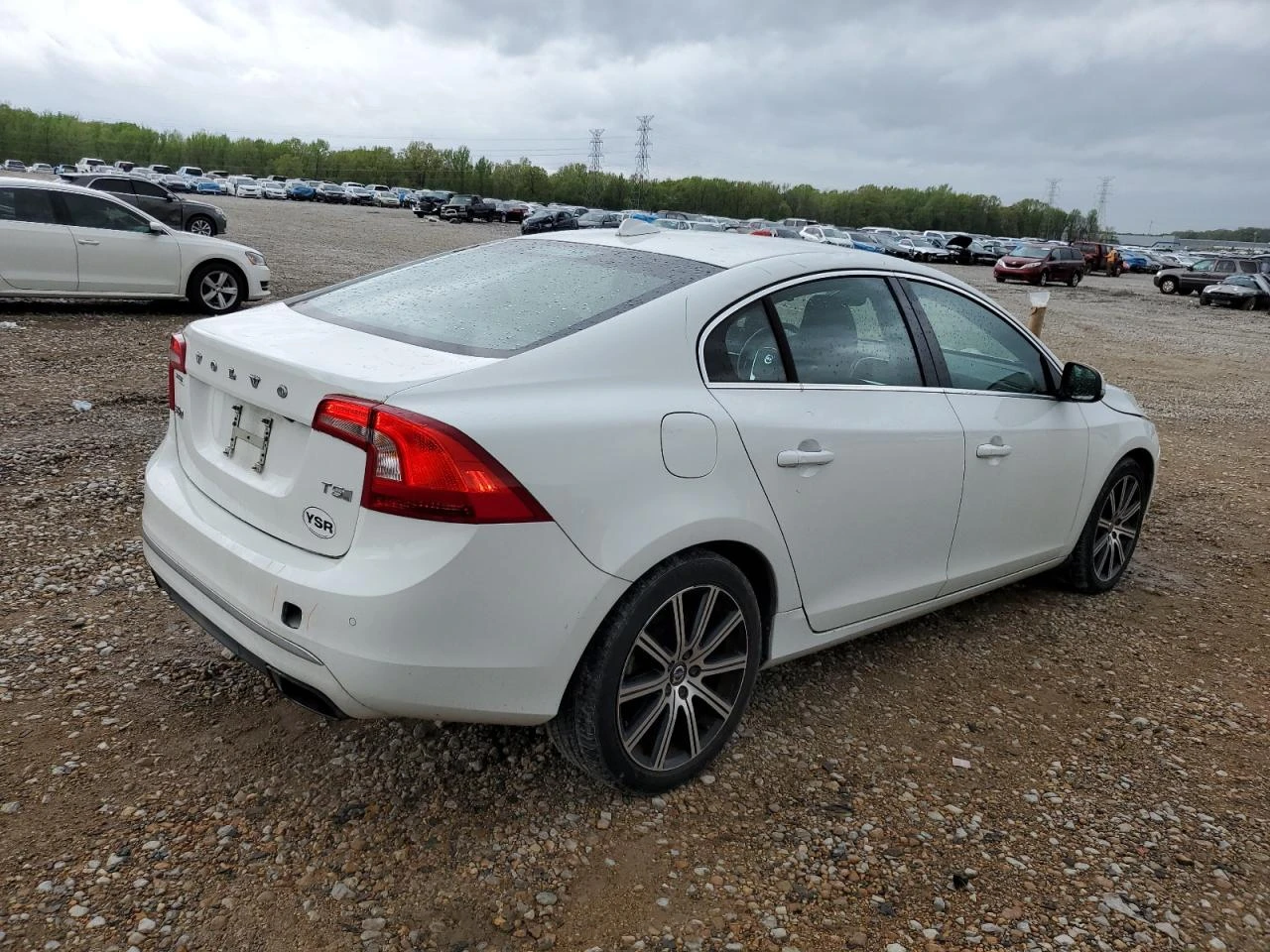Volvo S60 Inscription T5 Drive-E Platinum - изображение 3