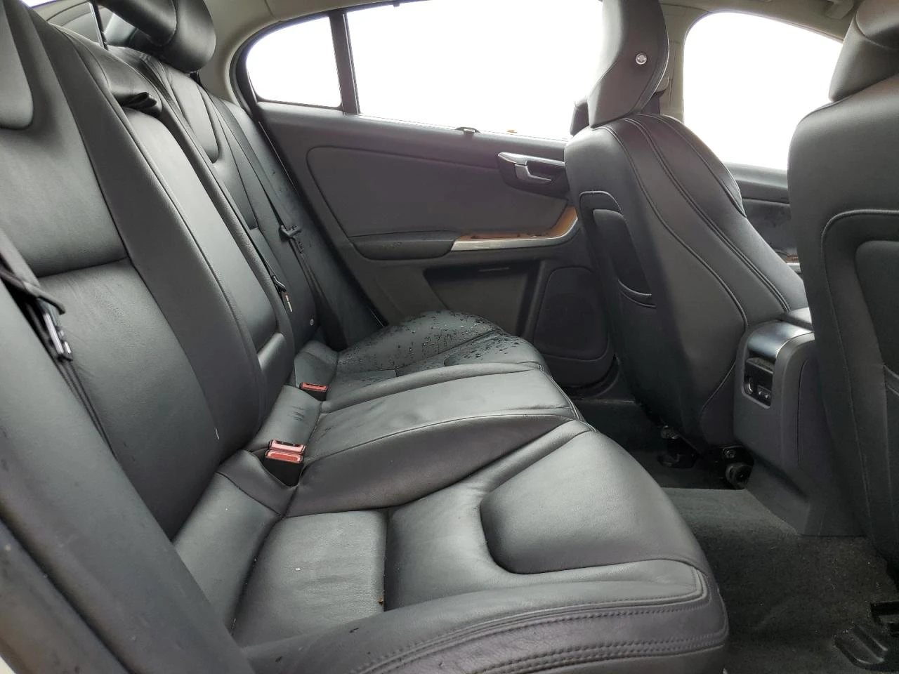 Volvo S60 Inscription T5 Drive-E Platinum - изображение 10