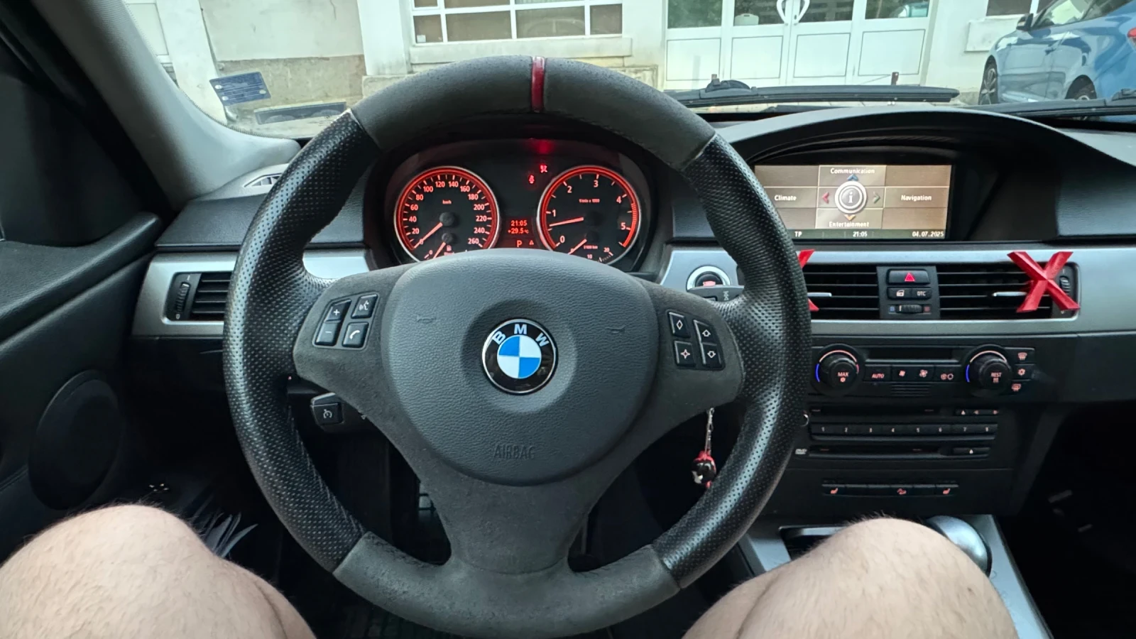 BMW 330 330xd - изображение 5