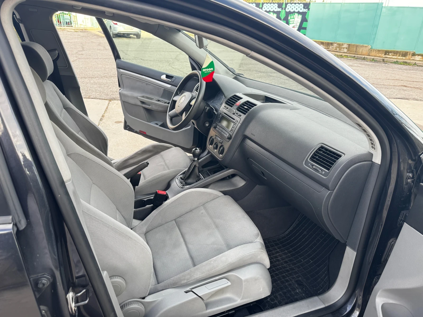 VW Golf 5 - изображение 9