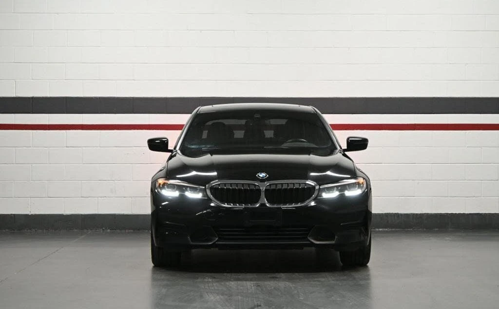 BMW 330 xDrive* АвтоКредит* (ЦЕНА ДО БГ) - изображение 4