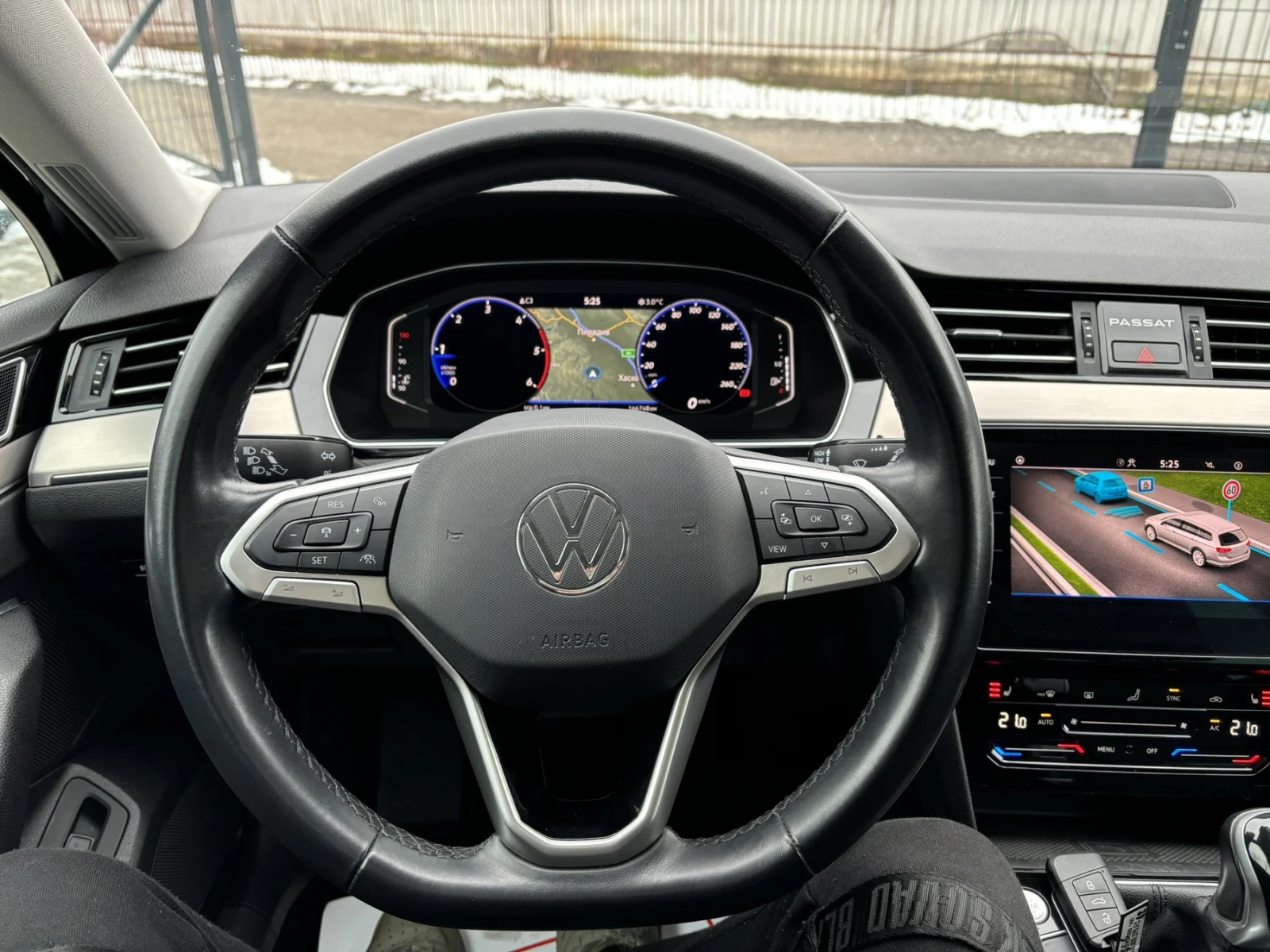 VW Passat Highline2.0TDI - изображение 10