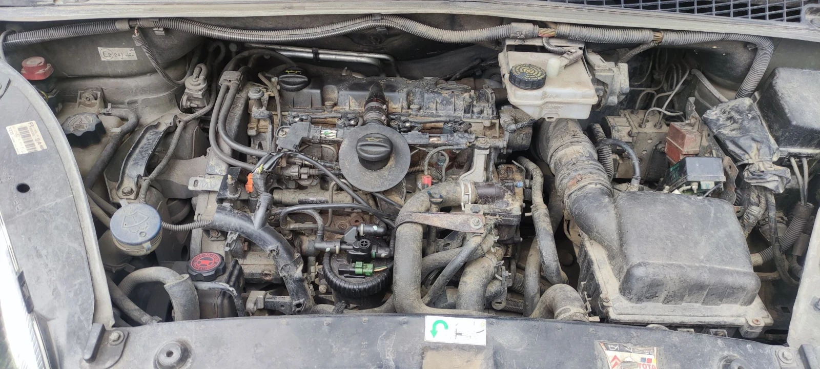 Citroen Xsara picasso 2.0HDI, снимка 10 - Автомобили и джипове - 53719600