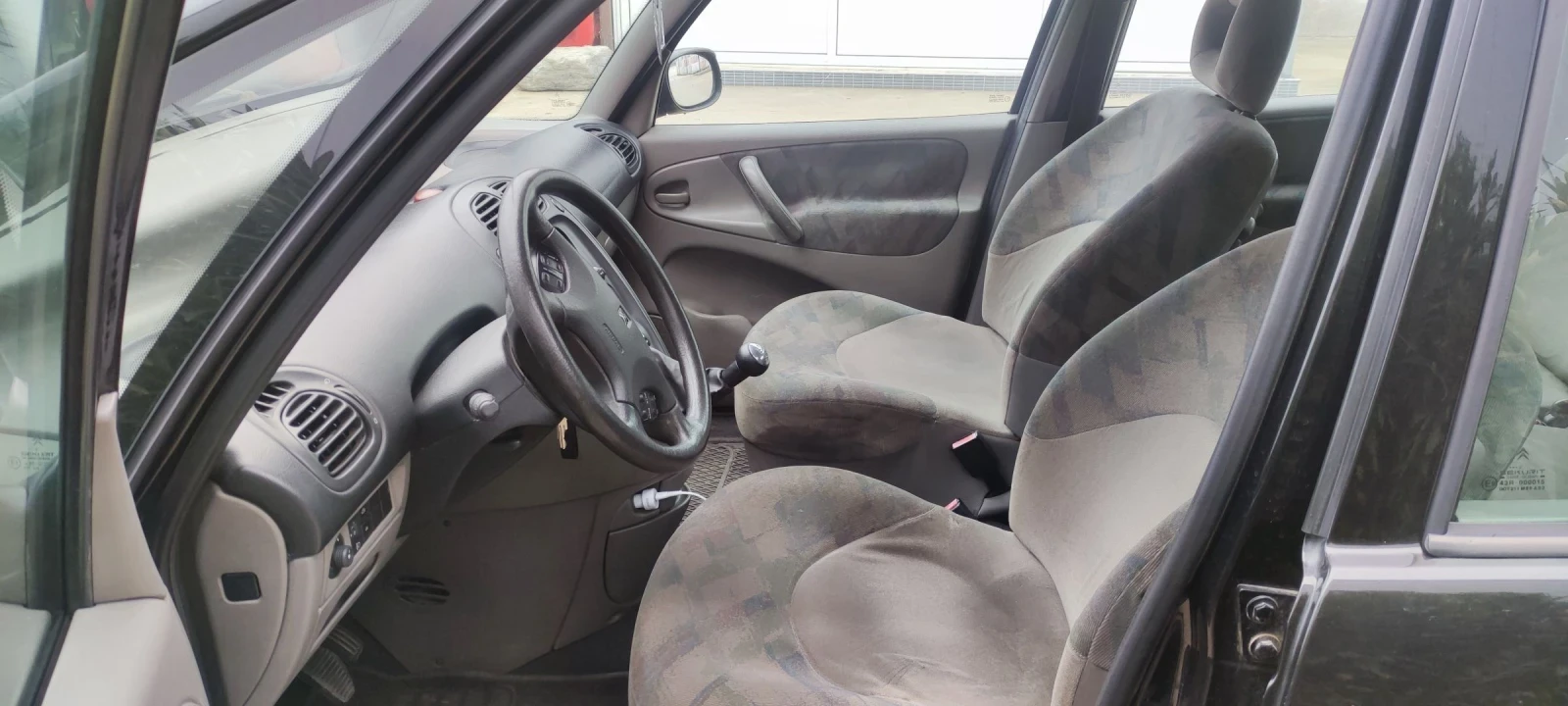 Citroen Xsara picasso 2.0HDI, снимка 8 - Автомобили и джипове - 53719600