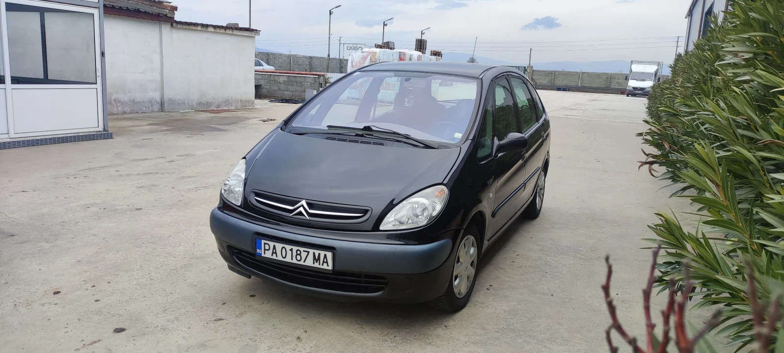 Citroen Xsara picasso 2.0HDI, снимка 2 - Автомобили и джипове - 53719600