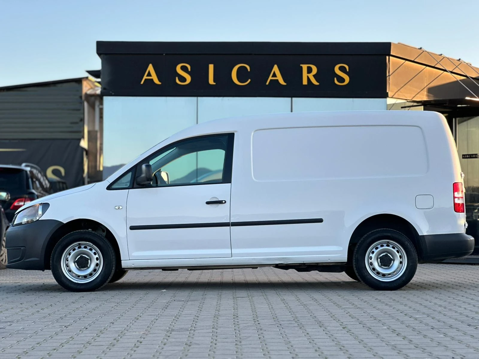 VW Caddy / 2.0I / METAN / MAXI /, снимка 2 - Автомобили и джипове - 53828743