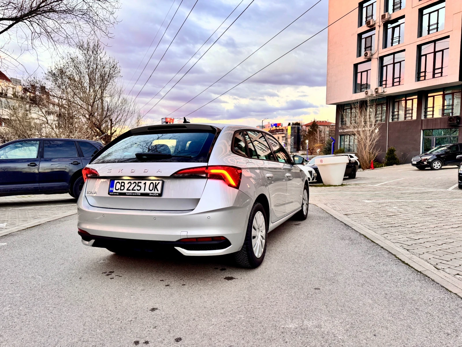 Skoda Scala 1.5 TSI | Гаранционна, снимка 3 - Автомобили и джипове - 54102031