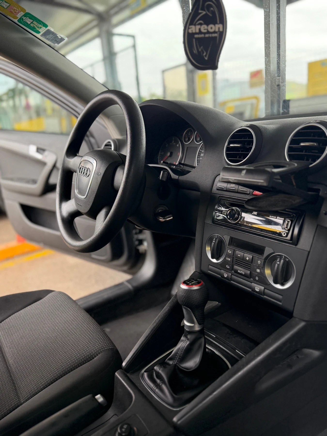 Audi A3 AUDI A3 2.0 TDI 140, снимка 8 - Автомобили и джипове - 54236587