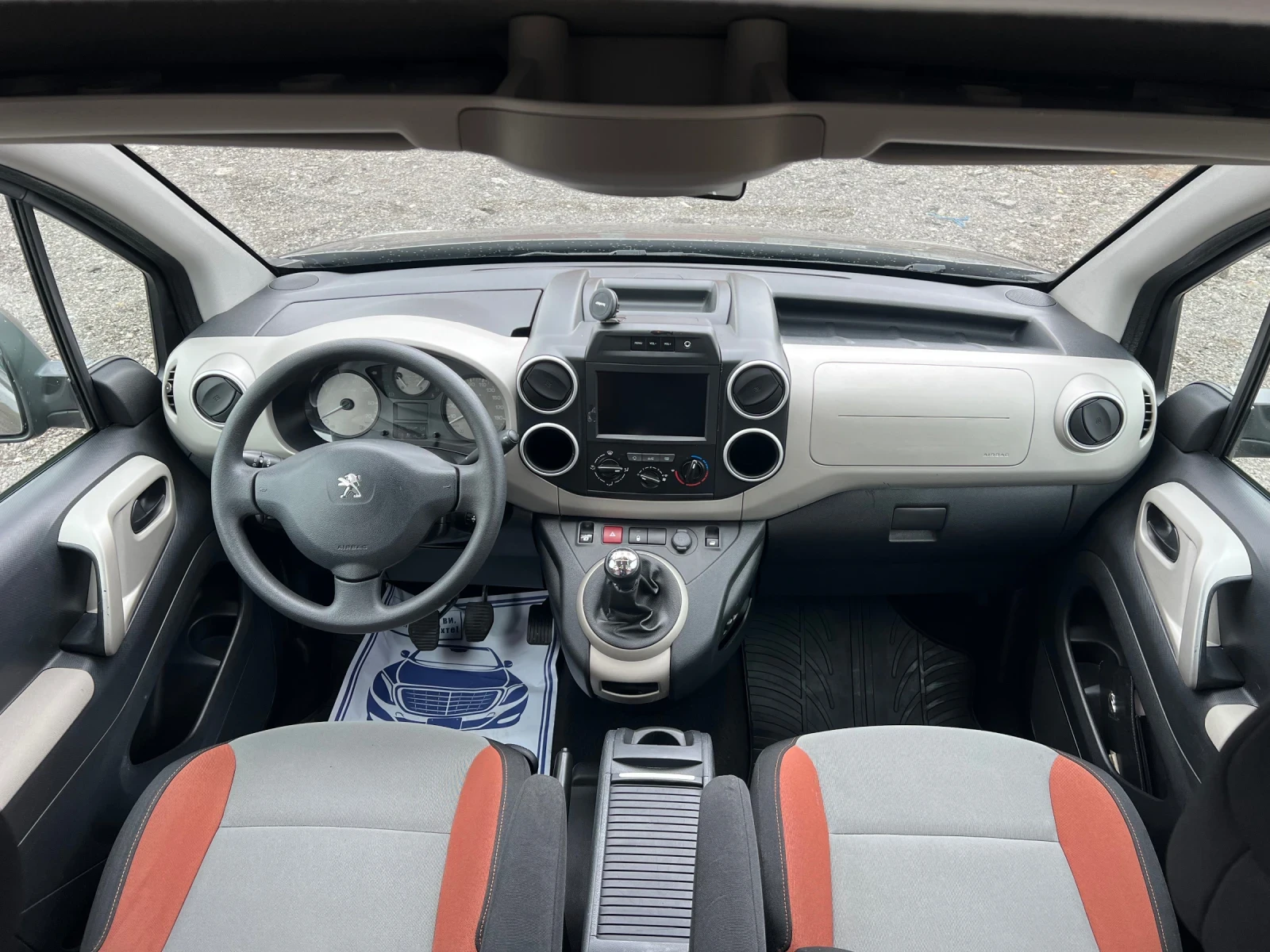 Peugeot Partner 1.6 BlueHdi//Tepee//Euro6 , снимка 11 - Автомобили и джипове - 54296412