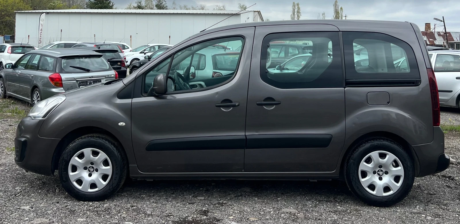 Peugeot Partner 1.6 BlueHdi//Tepee//Euro6 , снимка 5 - Автомобили и джипове - 54296412