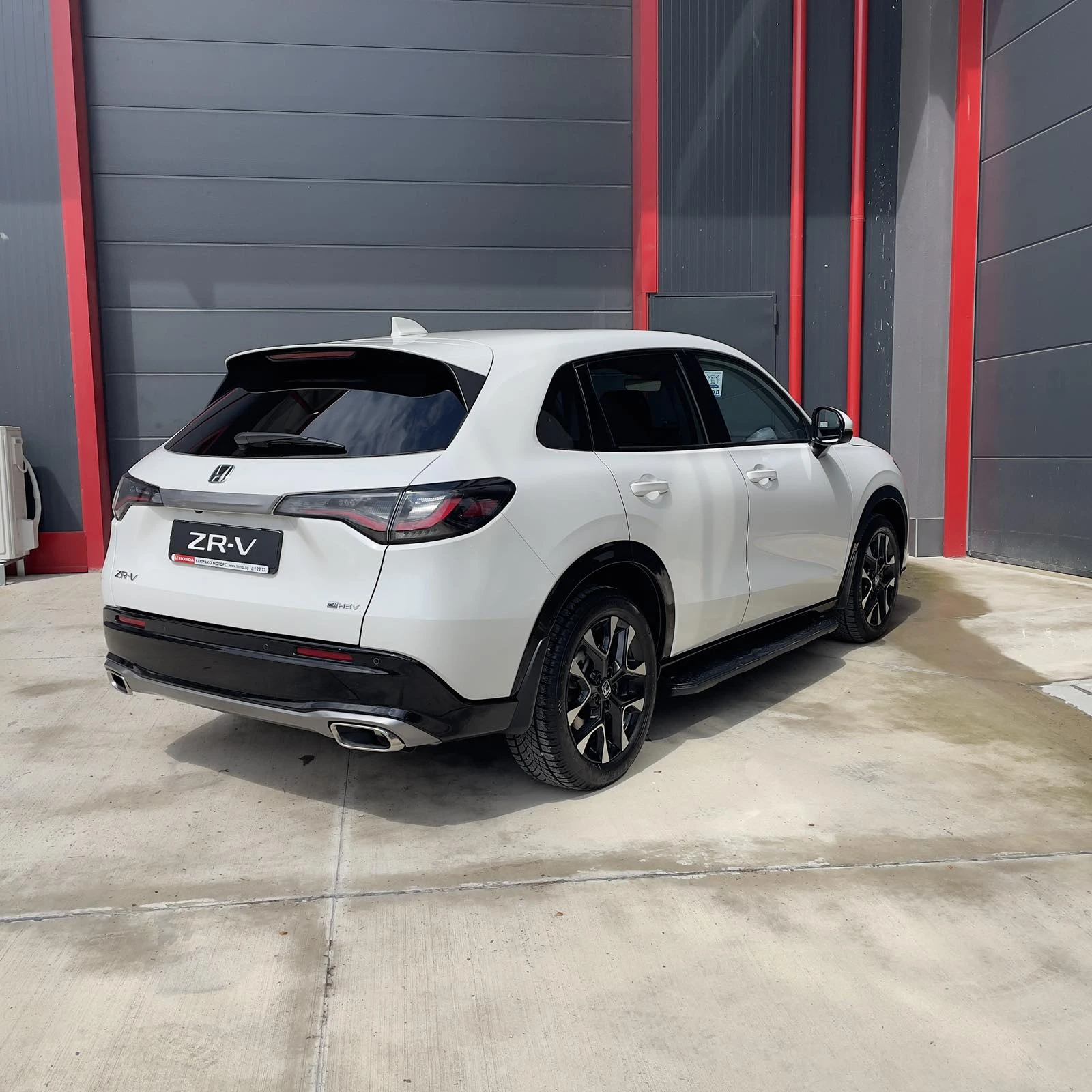 Honda ZR-V 2.0 i-MMD Hybrid Advance, снимка 8 - Автомобили и джипове - 54551443