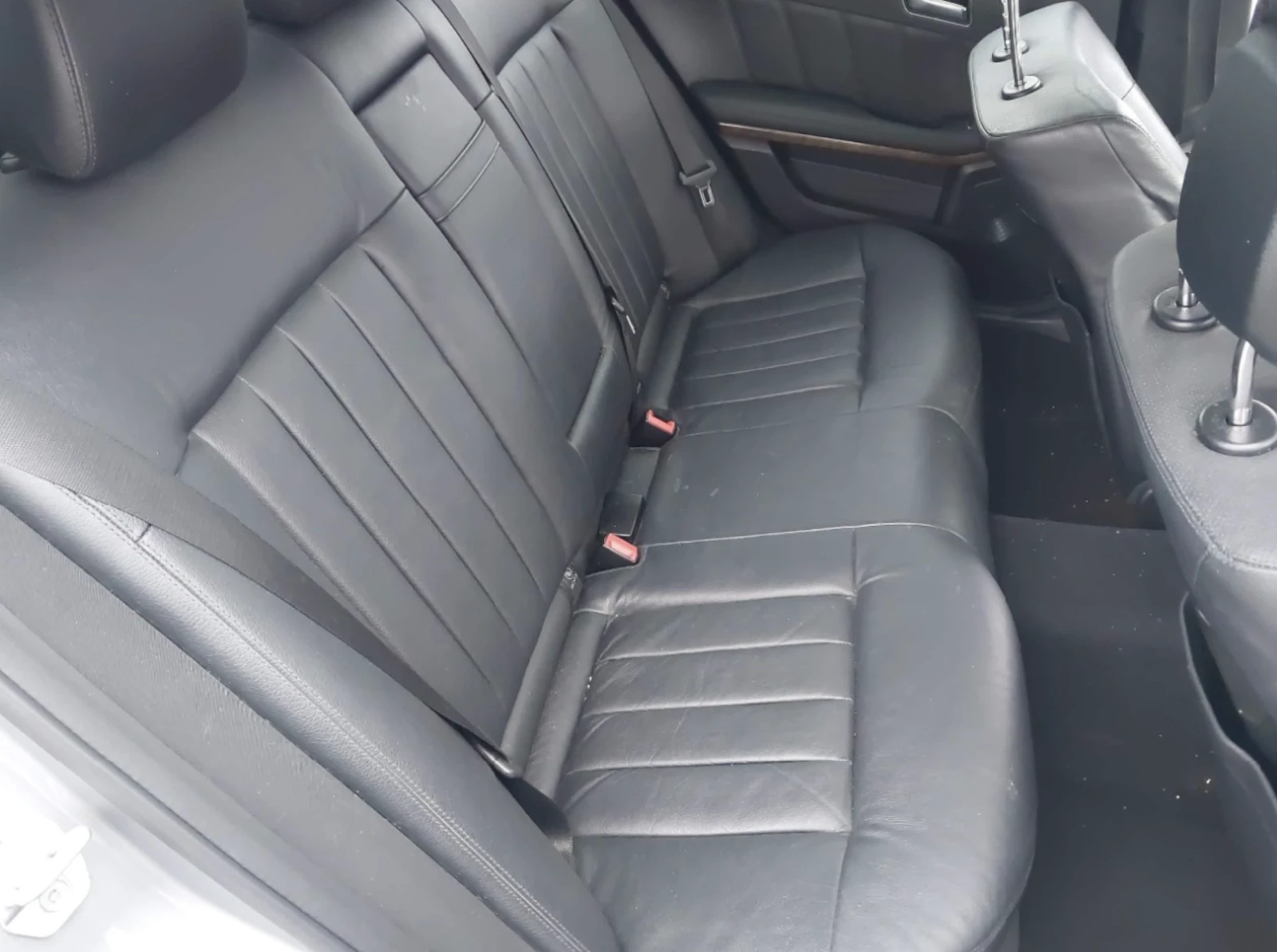 Mercedes-Benz E 500 AMG, снимка 9 - Автомобили и джипове - 54669592