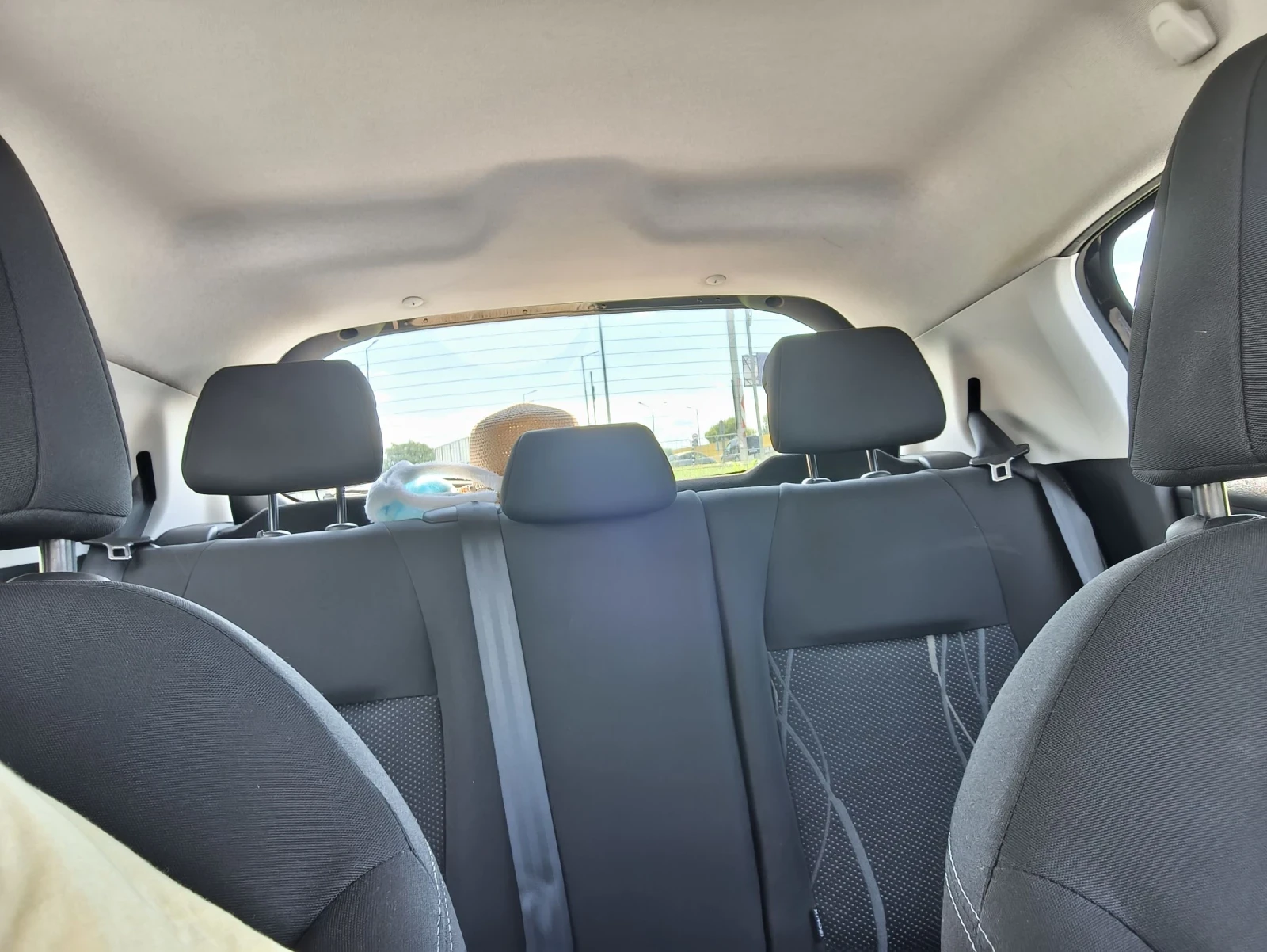 Peugeot 208 1.6 hdi, снимка 8 - Автомобили и джипове - 55218458