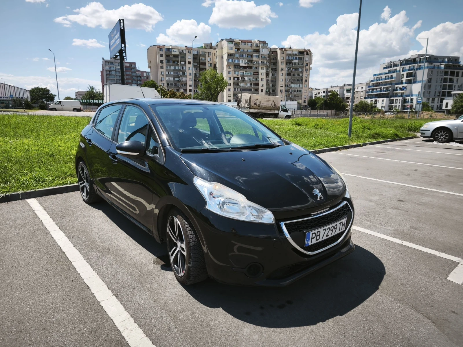 Peugeot 208 1.6 hdi, снимка 4 - Автомобили и джипове - 55218458